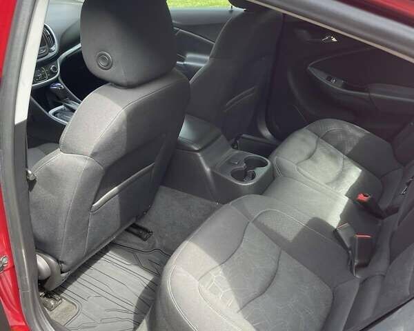 Шевроле Вольт 2018 в Золочев на Automoto.ua Красный Шевроле Вольт, объемом двигателя 1.5 л и пробегом 136 тыс. км за 16900 $, фото 8 на Automoto.ua