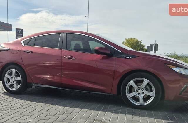 Красный Шевроле Вольт, объемом двигателя 1.49 л и пробегом 173 тыс. км за 13800 $, фото 2 на Automoto.ua