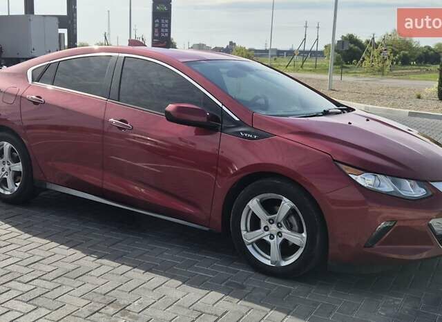 Красный Шевроле Вольт, объемом двигателя 1.49 л и пробегом 173 тыс. км за 13800 $, фото 4 на Automoto.ua