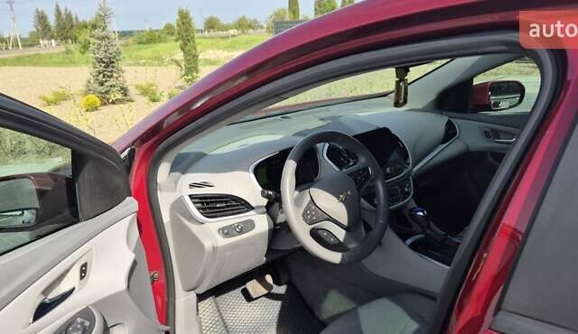 Красный Шевроле Вольт, объемом двигателя 1.49 л и пробегом 173 тыс. км за 13800 $, фото 7 на Automoto.ua