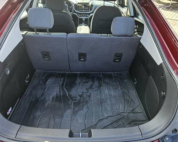 Красный Шевроле Вольт, объемом двигателя 1.5 л и пробегом 60 тыс. км за 14999 $, фото 4 на Automoto.ua