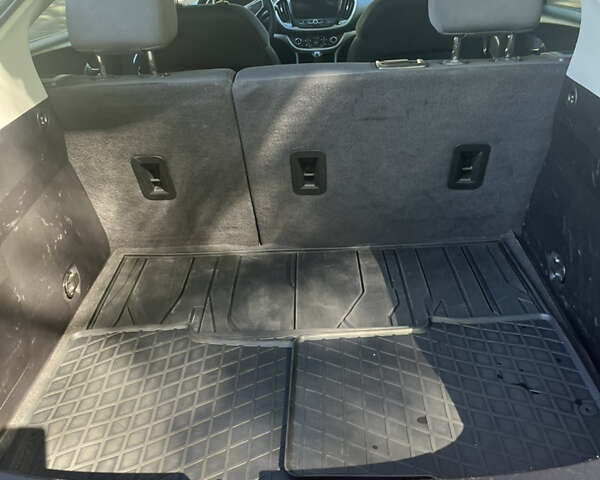 Шевроле Вольт, объемом двигателя 1.49 л и пробегом 103 тыс. км за 14999 $, фото 12 на Automoto.ua