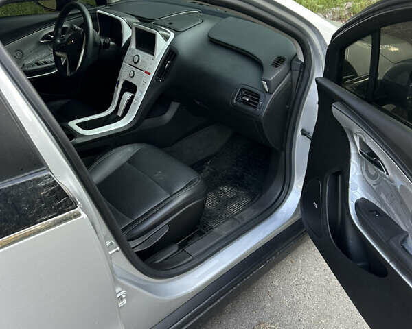 Серый Шевроле Вольт, объемом двигателя 1.4 л и пробегом 180 тыс. км за 7999 $, фото 13 на Automoto.ua