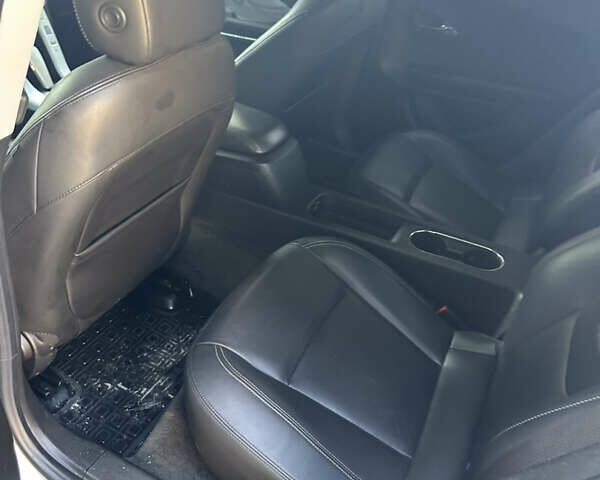 Серый Шевроле Вольт, объемом двигателя 1.4 л и пробегом 180 тыс. км за 7999 $, фото 5 на Automoto.ua