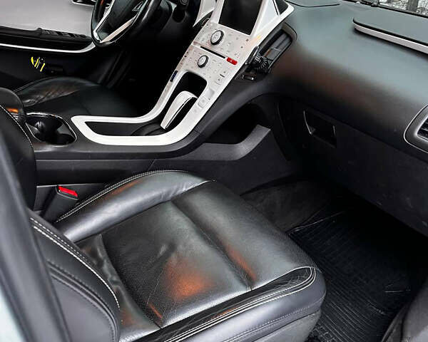 Серый Шевроле Вольт, объемом двигателя 1.4 л и пробегом 186 тыс. км за 11000 $, фото 13 на Automoto.ua