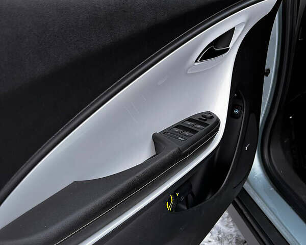 Серый Шевроле Вольт, объемом двигателя 1.4 л и пробегом 186 тыс. км за 11000 $, фото 15 на Automoto.ua