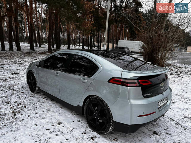 Серый Шевроле Вольт, объемом двигателя 1.4 л и пробегом 186 тыс. км за 11000 $, фото 5 на Automoto.ua