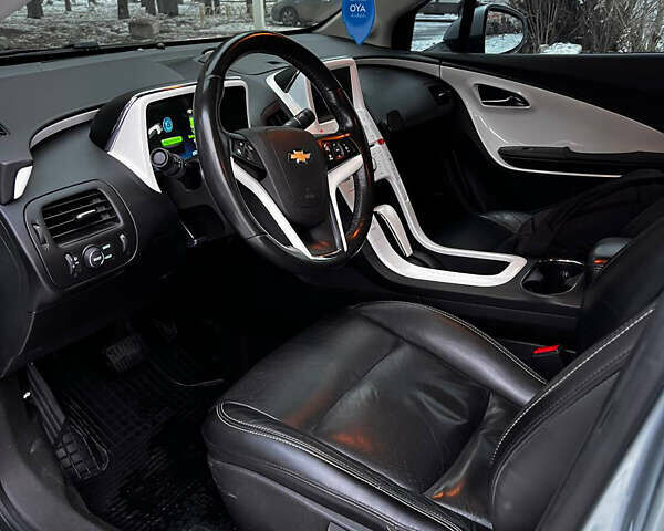 Серый Шевроле Вольт, объемом двигателя 1.4 л и пробегом 186 тыс. км за 11000 $, фото 16 на Automoto.ua