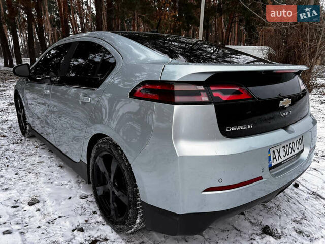 Серый Шевроле Вольт, объемом двигателя 1.4 л и пробегом 186 тыс. км за 11000 $, фото 11 на Automoto.ua