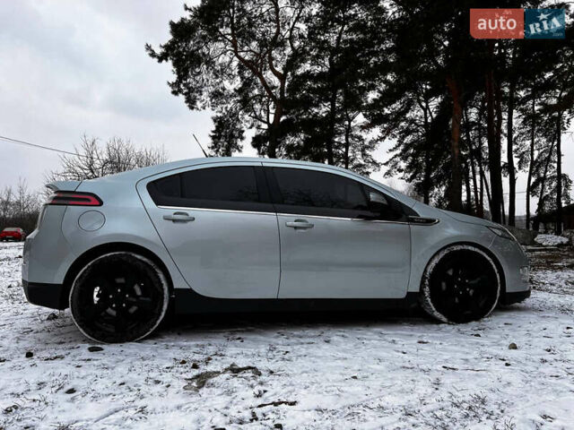 Серый Шевроле Вольт, объемом двигателя 1.4 л и пробегом 186 тыс. км за 11000 $, фото 2 на Automoto.ua