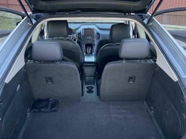 Серый Шевроле Вольт, объемом двигателя 0 л и пробегом 211 тыс. км за 12900 $, фото 4 на Automoto.ua