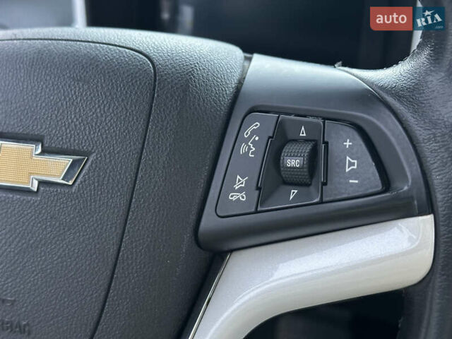 Серый Шевроле Вольт, объемом двигателя 1.4 л и пробегом 182 тыс. км за 8999 $, фото 62 на Automoto.ua