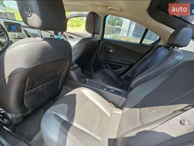 Серый Шевроле Вольт, объемом двигателя 1.4 л и пробегом 250 тыс. км за 9999 $, фото 11 на Automoto.ua