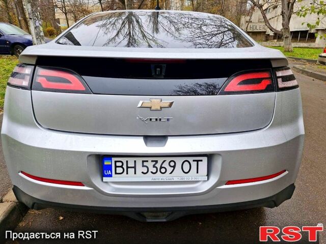 Серый Шевроле Вольт, объемом двигателя 1.4 л и пробегом 280 тыс. км за 8700 $, фото 2 на Automoto.ua