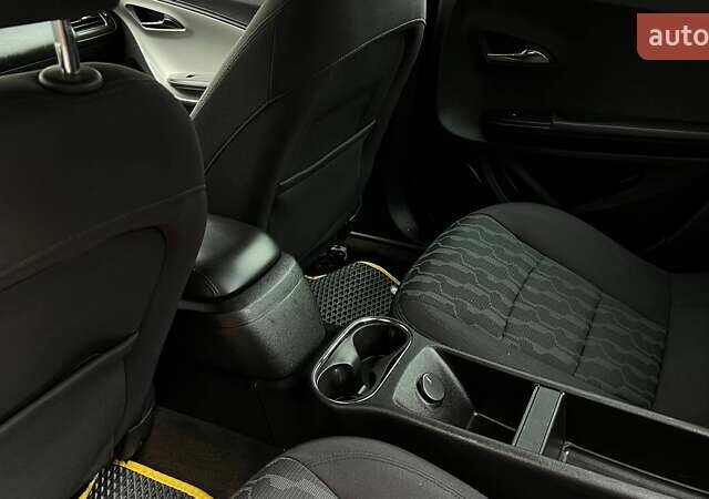 Серый Шевроле Вольт, объемом двигателя 1.4 л и пробегом 210 тыс. км за 8500 $, фото 22 на Automoto.ua