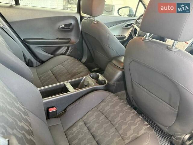 Серый Шевроле Вольт, объемом двигателя 1.4 л и пробегом 293 тыс. км за 10490 $, фото 29 на Automoto.ua