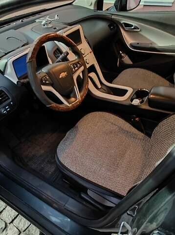 Серый Шевроле Вольт, объемом двигателя 1.4 л и пробегом 219 тыс. км за 10000 $, фото 2 на Automoto.ua