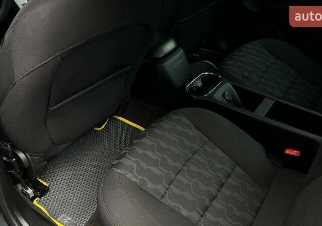 Серый Шевроле Вольт, объемом двигателя 1.4 л и пробегом 210 тыс. км за 8500 $, фото 23 на Automoto.ua