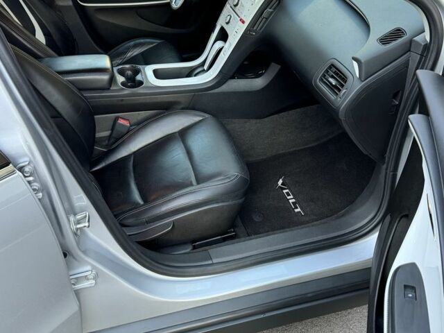 Серый Шевроле Вольт, объемом двигателя 1.4 л и пробегом 135 тыс. км за 5900 $, фото 5 на Automoto.ua