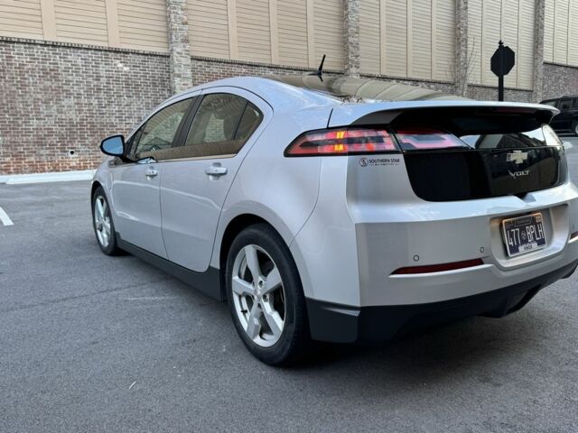 Серый Шевроле Вольт, объемом двигателя 1.4 л и пробегом 135 тыс. км за 5900 $, фото 2 на Automoto.ua