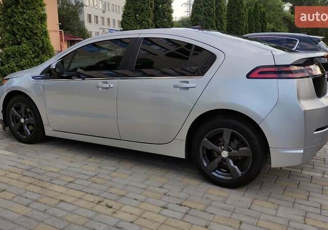 Серый Шевроле Вольт, объемом двигателя 1.4 л и пробегом 125 тыс. км за 11300 $, фото 4 на Automoto.ua