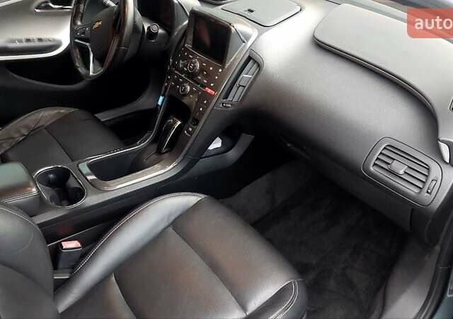 Сірий Шевроле Вольт, об'ємом двигуна 1.4 л та пробігом 176 тис. км за 8900 $, фото 11 на Automoto.ua