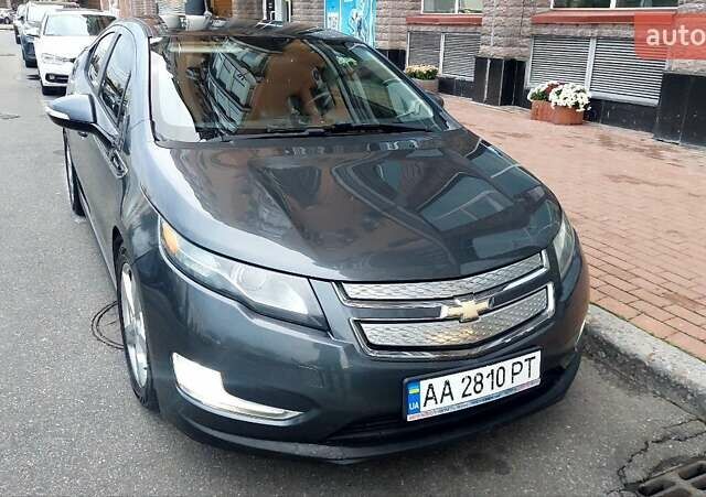 Сірий Шевроле Вольт, об'ємом двигуна 1.4 л та пробігом 176 тис. км за 8900 $, фото 3 на Automoto.ua