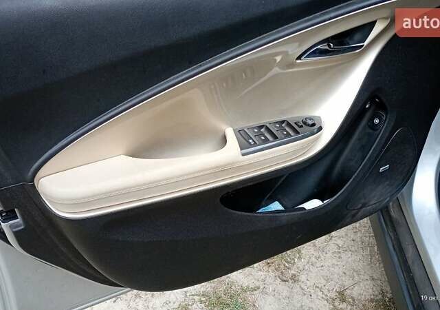 Серый Шевроле Вольт, объемом двигателя 1.4 л и пробегом 152 тыс. км за 9700 $, фото 3 на Automoto.ua