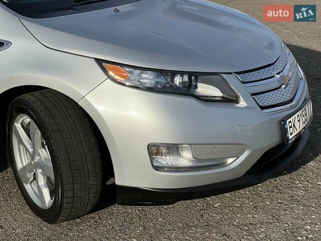 Сірий Шевроле Вольт, об'ємом двигуна 1.4 л та пробігом 142 тис. км за 10900 $, фото 7 на Automoto.ua