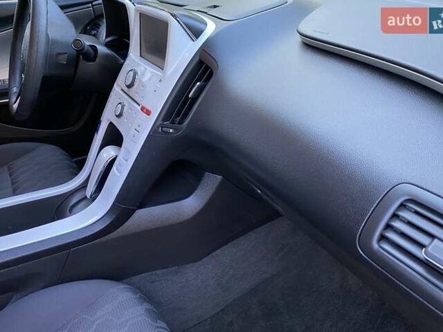 Сірий Шевроле Вольт, об'ємом двигуна 1.4 л та пробігом 142 тис. км за 10900 $, фото 35 на Automoto.ua