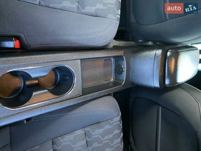 Сірий Шевроле Вольт, об'ємом двигуна 1.4 л та пробігом 142 тис. км за 10900 $, фото 36 на Automoto.ua