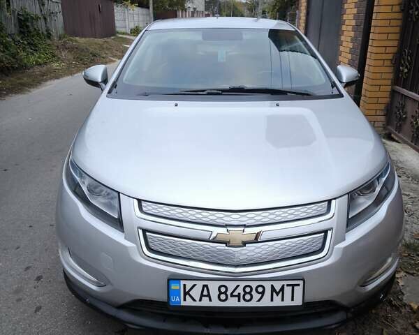Серый Шевроле Вольт, объемом двигателя 1.4 л и пробегом 131 тыс. км за 11000 $, фото 3 на Automoto.ua