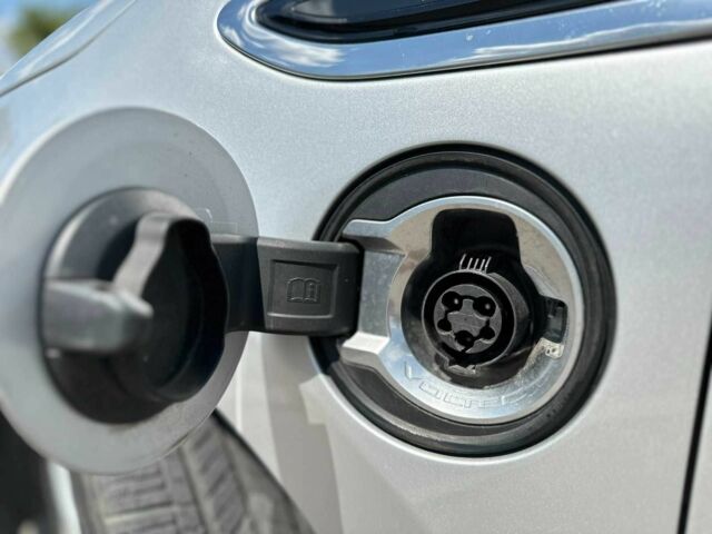 Серый Шевроле Вольт, объемом двигателя 1.4 л и пробегом 158 тыс. км за 12500 $, фото 11 на Automoto.ua