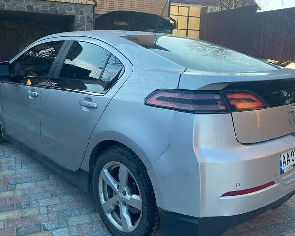 Сірий Шевроле Вольт, об'ємом двигуна 1.4 л та пробігом 184 тис. км за 9200 $, фото 2 на Automoto.ua