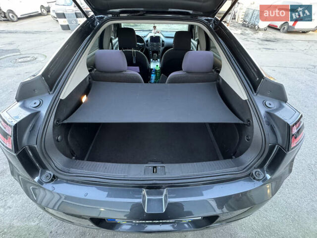 Серый Шевроле Вольт, объемом двигателя 1.4 л и пробегом 218 тыс. км за 9900 $, фото 3 на Automoto.ua