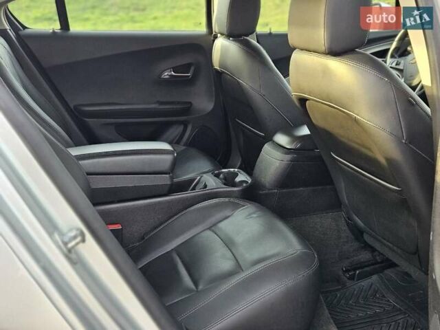 Серый Шевроле Вольт, объемом двигателя 1.4 л и пробегом 131 тыс. км за 11000 $, фото 22 на Automoto.ua