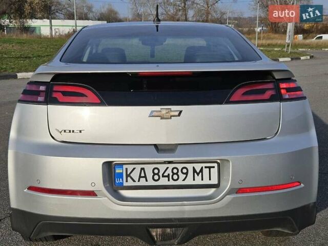 Серый Шевроле Вольт, объемом двигателя 1.4 л и пробегом 131 тыс. км за 12599 $, фото 14 на Automoto.ua
