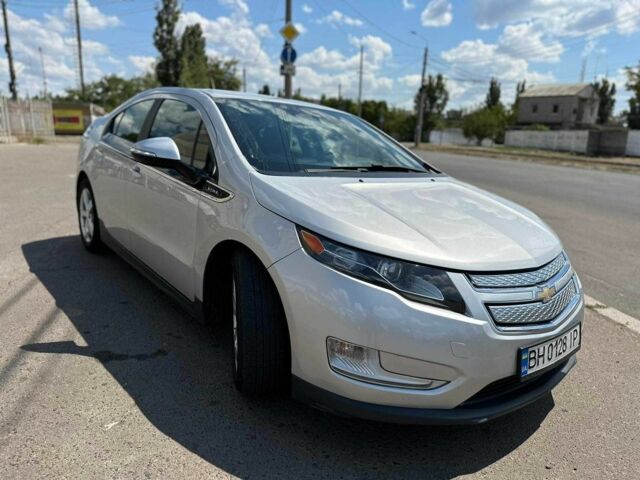 Серый Шевроле Вольт, объемом двигателя 1.4 л и пробегом 158 тыс. км за 12500 $, фото 2 на Automoto.ua