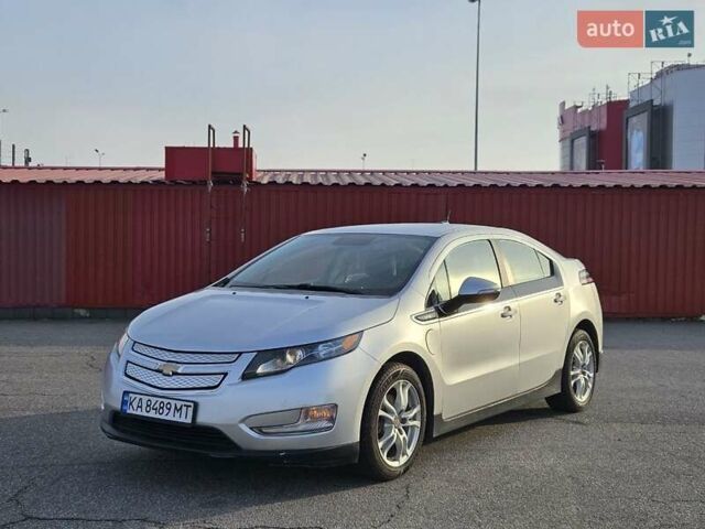 Серый Шевроле Вольт, объемом двигателя 1.4 л и пробегом 131 тыс. км за 12599 $, фото 4 на Automoto.ua