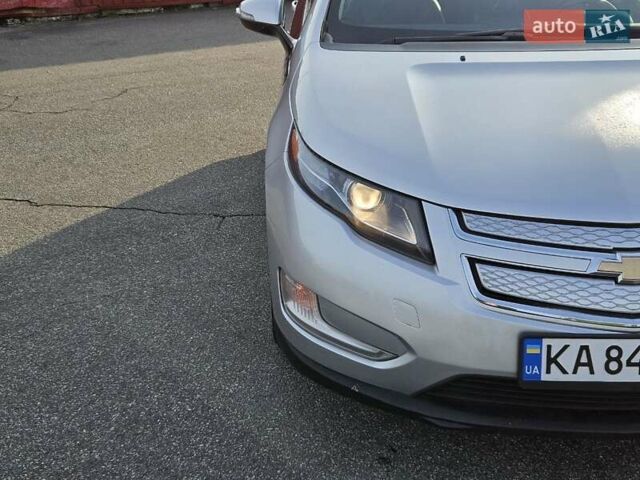 Серый Шевроле Вольт, объемом двигателя 1.4 л и пробегом 131 тыс. км за 12599 $, фото 7 на Automoto.ua