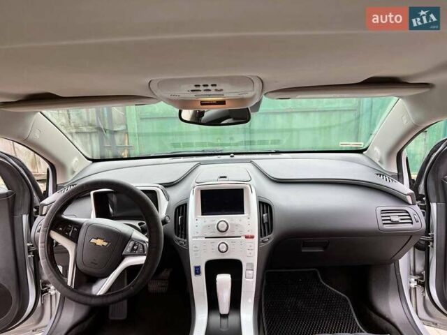 Сірий Шевроле Вольт, об'ємом двигуна 1.4 л та пробігом 192 тис. км за 9500 $, фото 27 на Automoto.ua