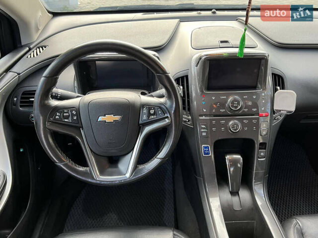 Сірий Шевроле Вольт, об'ємом двигуна 1.4 л та пробігом 210 тис. км за 11000 $, фото 3 на Automoto.ua