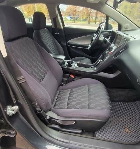 Серый Шевроле Вольт, объемом двигателя 1.4 л и пробегом 207 тыс. км за 10500 $, фото 2 на Automoto.ua