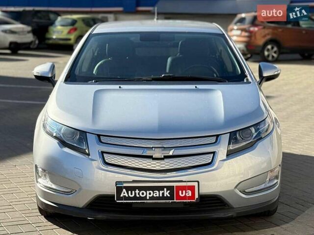 Серый Шевроле Вольт, объемом двигателя 1.4 л и пробегом 168 тыс. км за 11490 $, фото 1 на Automoto.ua