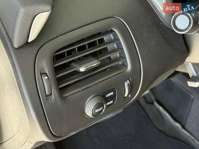 Серый Шевроле Вольт, объемом двигателя 1.4 л и пробегом 168 тыс. км за 11490 $, фото 10 на Automoto.ua