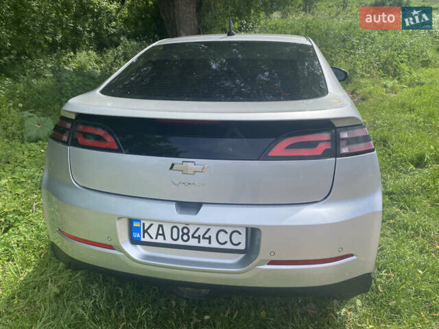 Серый Шевроле Вольт, объемом двигателя 1.4 л и пробегом 206 тыс. км за 9300 $, фото 2 на Automoto.ua