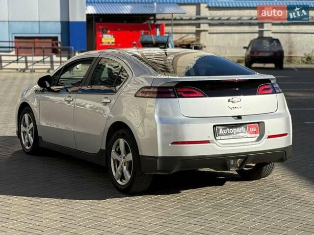 Серый Шевроле Вольт, объемом двигателя 1.4 л и пробегом 168 тыс. км за 11490 $, фото 3 на Automoto.ua
