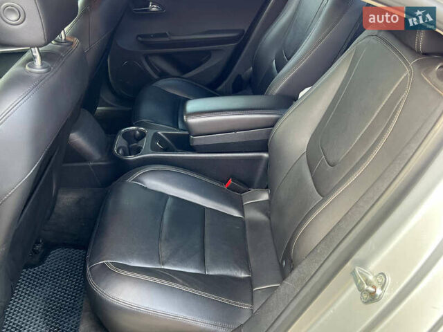 Сірий Шевроле Вольт, об'ємом двигуна 1.4 л та пробігом 210 тис. км за 11000 $, фото 4 на Automoto.ua