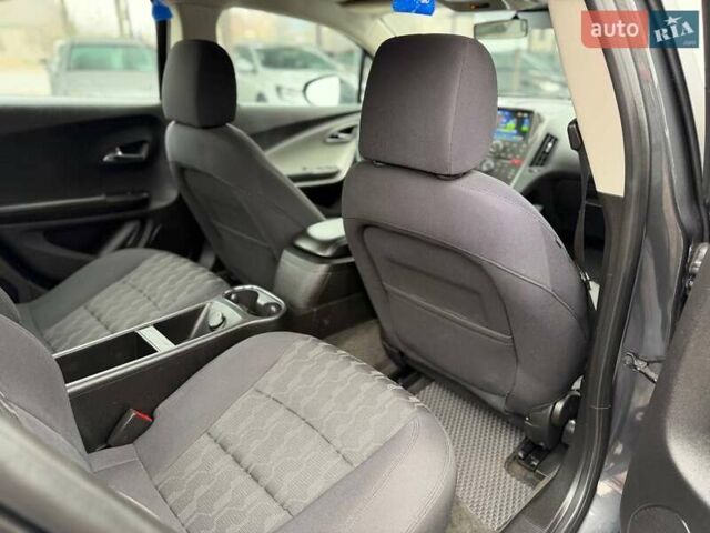 Серый Шевроле Вольт, объемом двигателя 1.4 л и пробегом 206 тыс. км за 10900 $, фото 18 на Automoto.ua