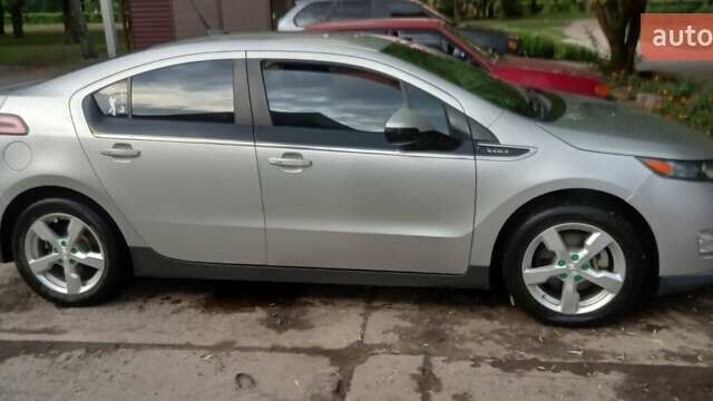 Серый Шевроле Вольт, объемом двигателя 1.4 л и пробегом 193 тыс. км за 8800 $, фото 2 на Automoto.ua